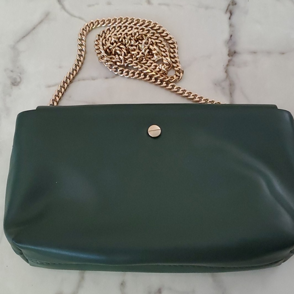 Zara Trafaluc green faux leather chain purse